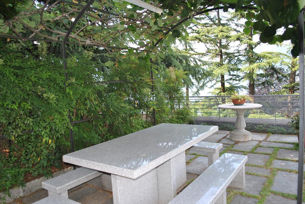 Villa Ortensia Oliveto Lario Rum bild